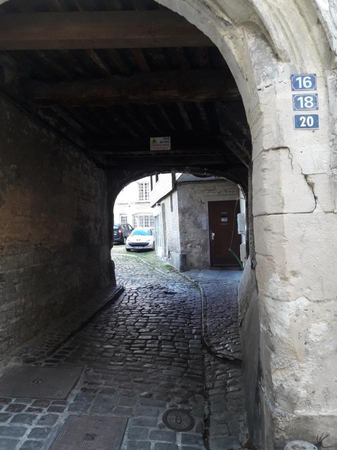 Apartamento Souplex De La Rue Froide Caen Exterior foto